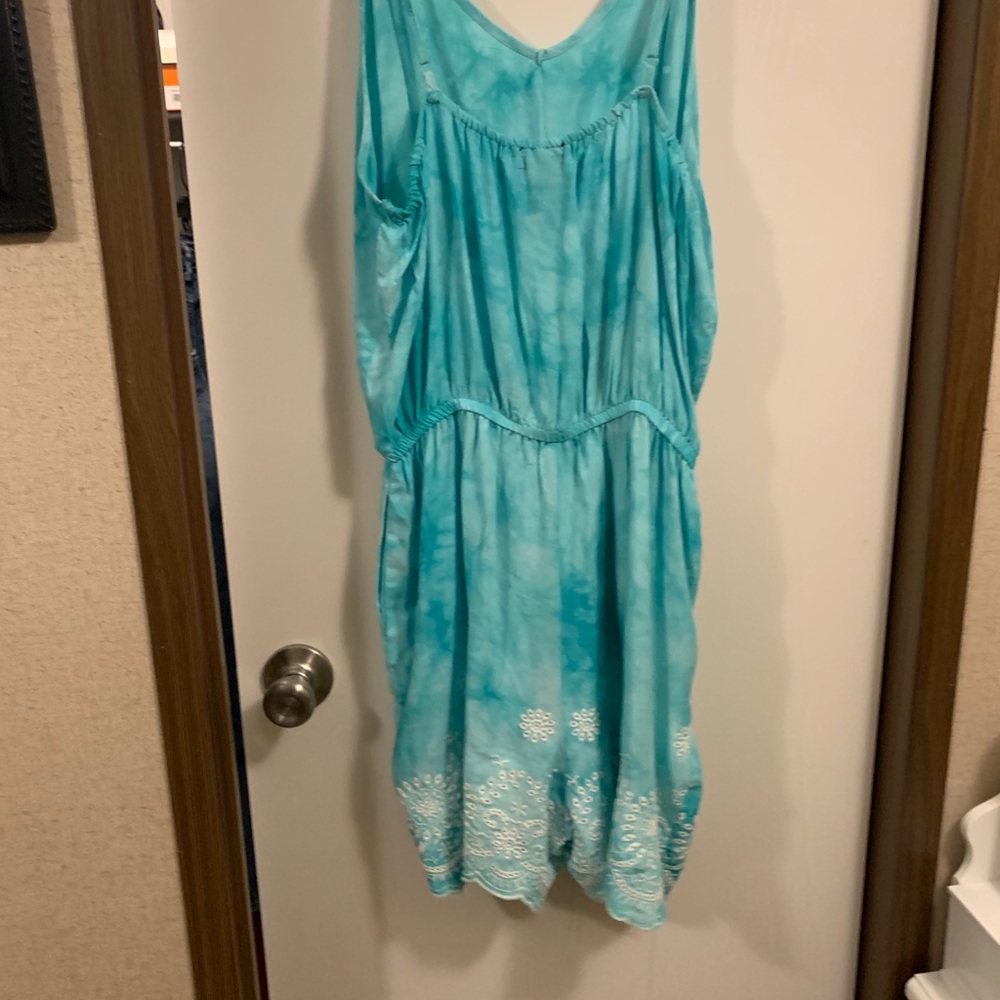 Romper - Picture 3 of 4